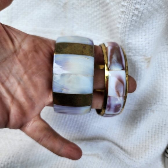 Vintage Abalone/ shell bangle set - Picture 3 of 10